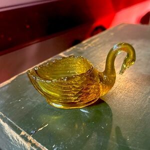 L.E. Smith Amber Glass Open Swan Salt Cellar Trinket Dish